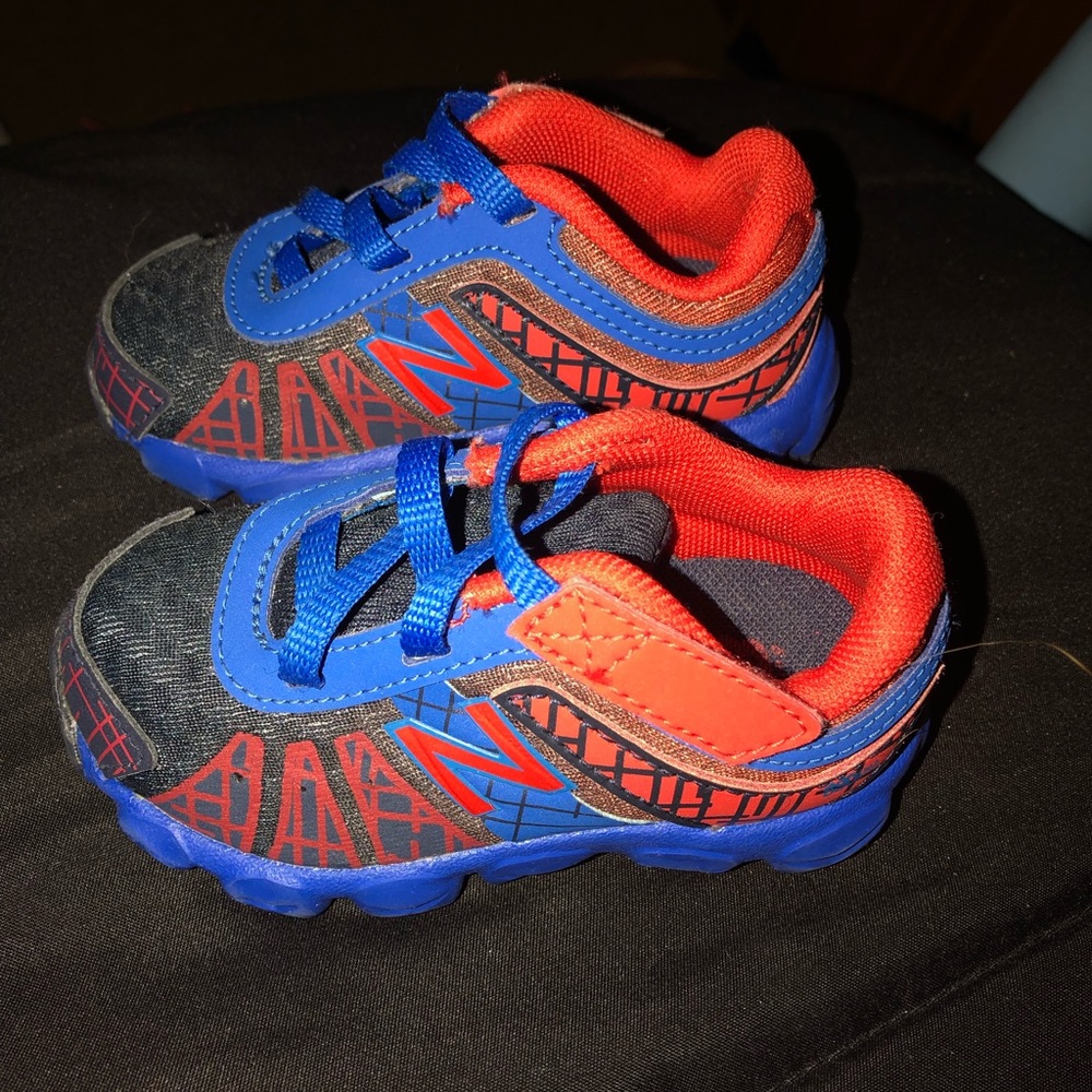 Infant new balance size 4